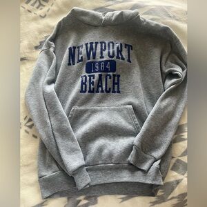 Gray Newport Beach 1984 Women’s Sweater